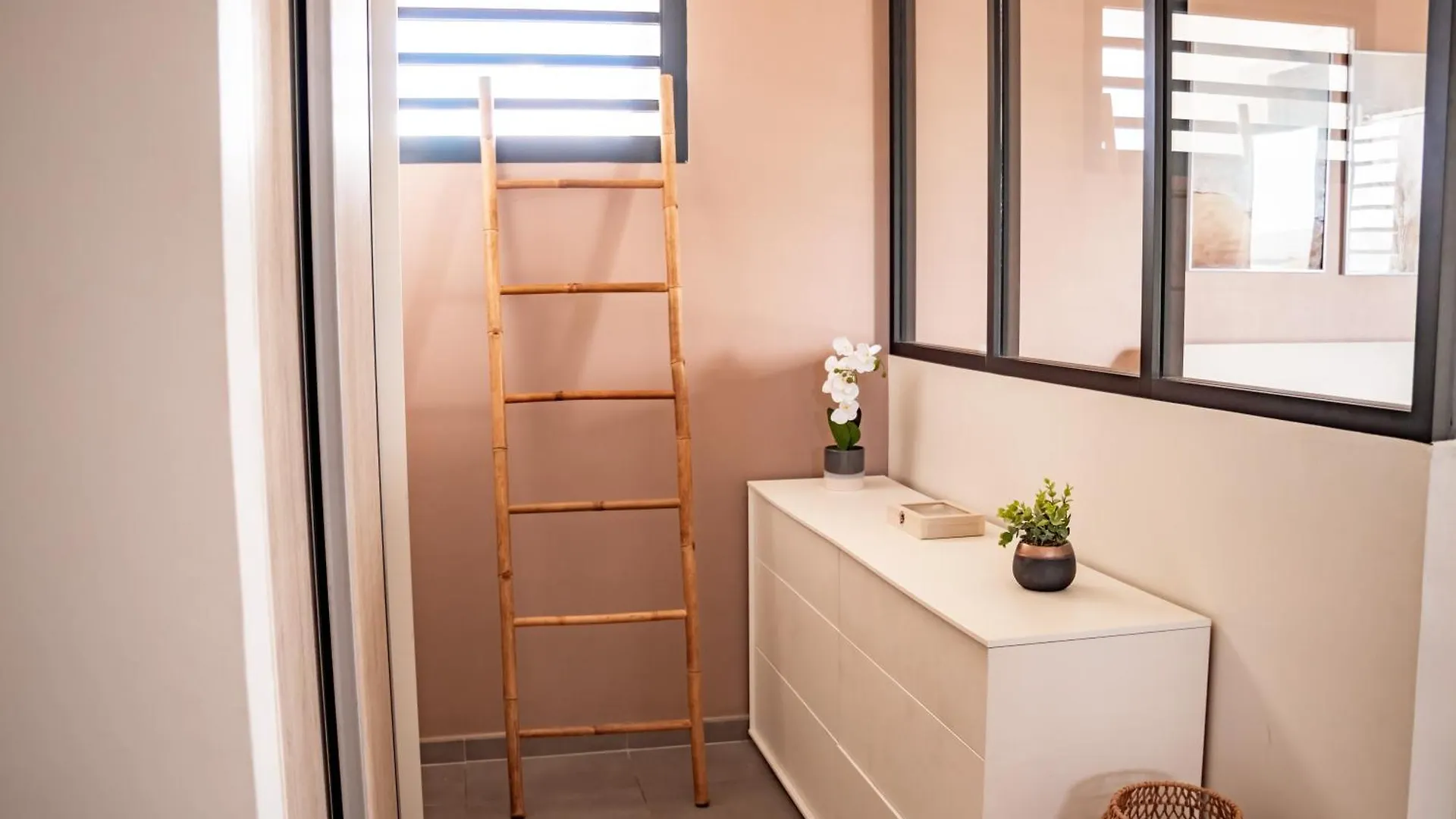Appartement Bleu D'Azur 포르드프랑스 아파트