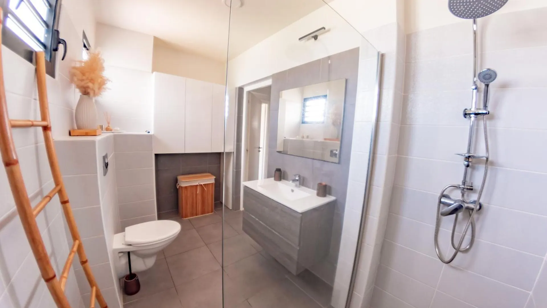 아파트 Appartement Bleu D'Azur 포르드프랑스 마르티니크